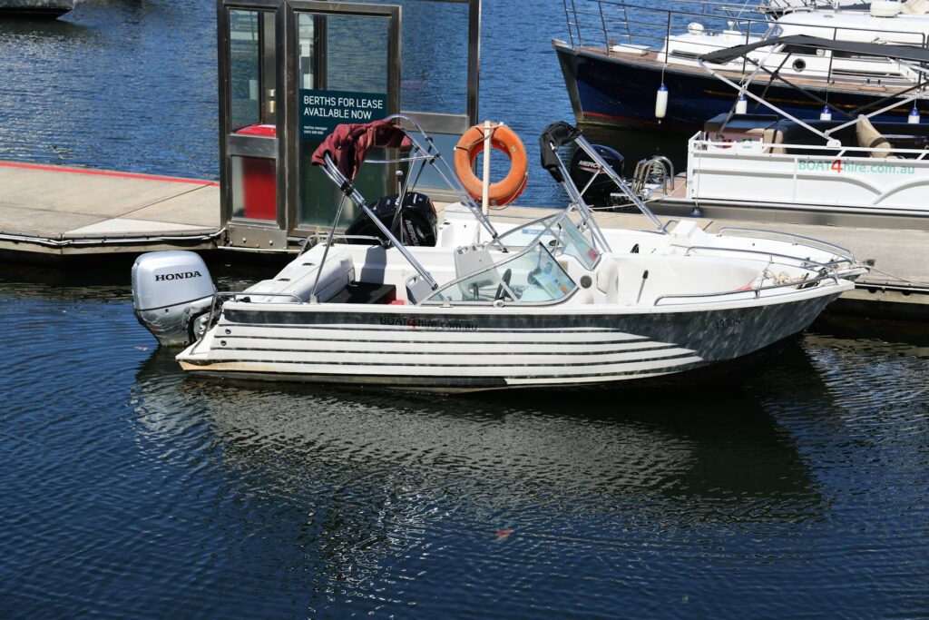 Larson001 marine equipment