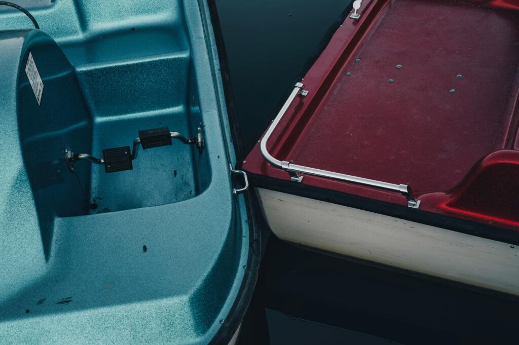 Livingston 19 boat