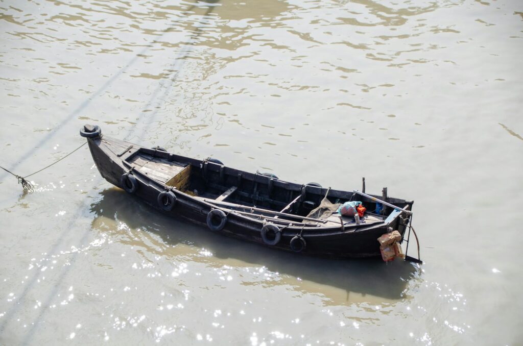 Lv19 boat