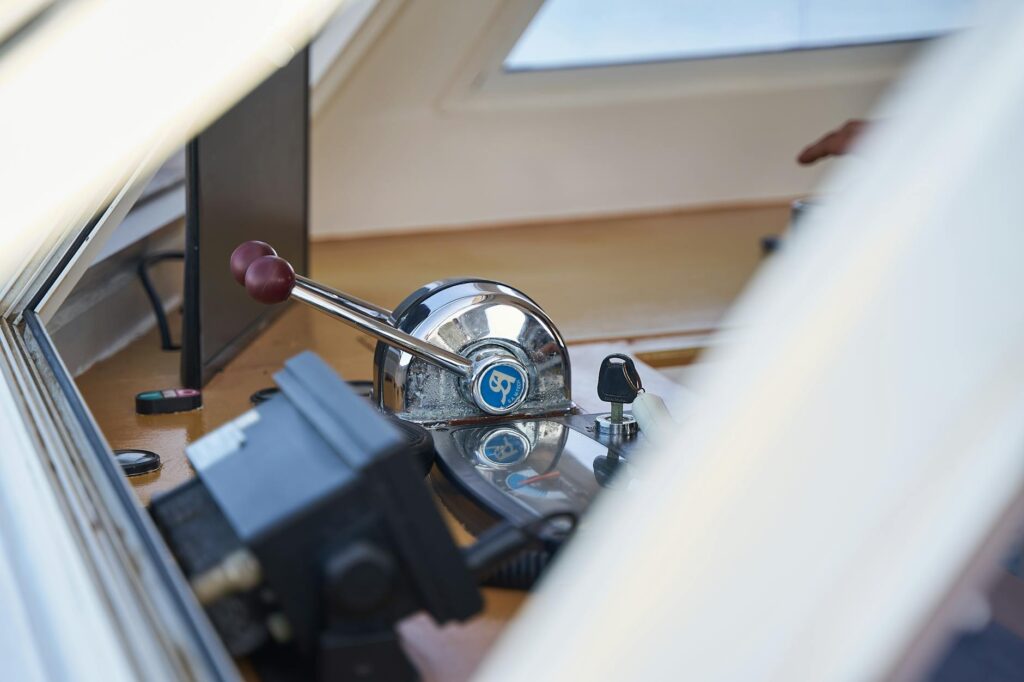 boat dashboard Miairdeck