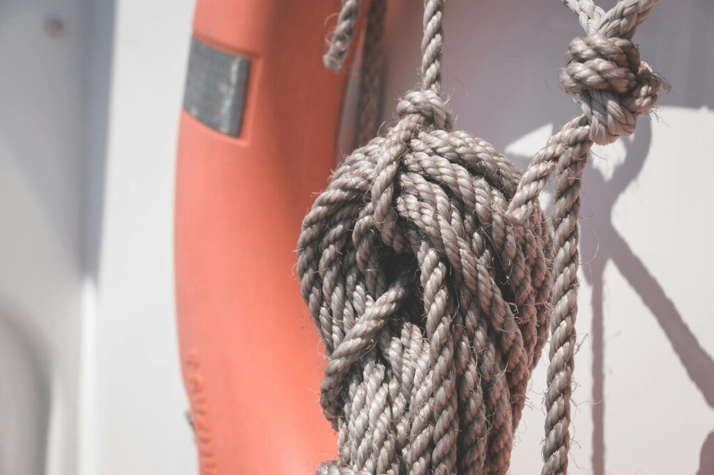 Essential Marine Knots for Beginners in 2026