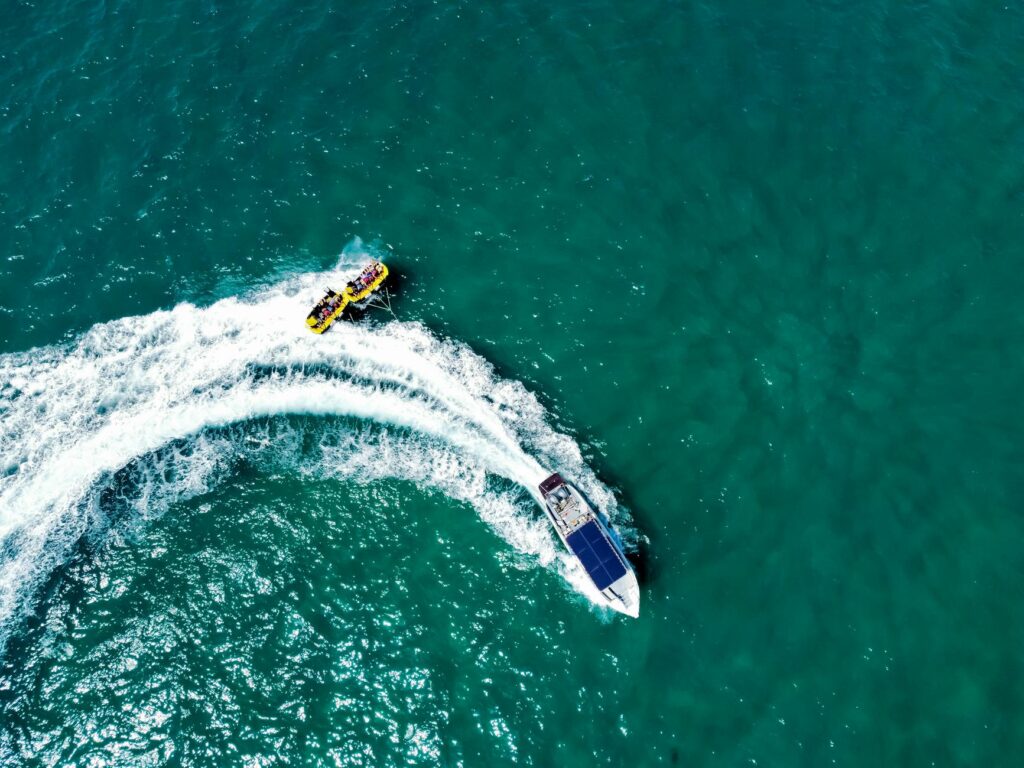 Mercury inflatable dynamic rib boat